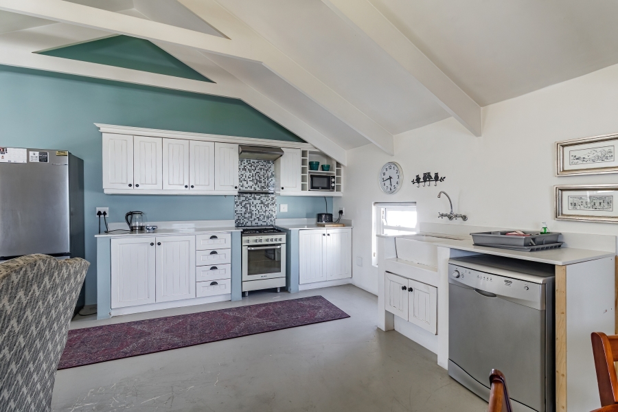 5 Bedroom Property for Sale in Bekbaai Western Cape